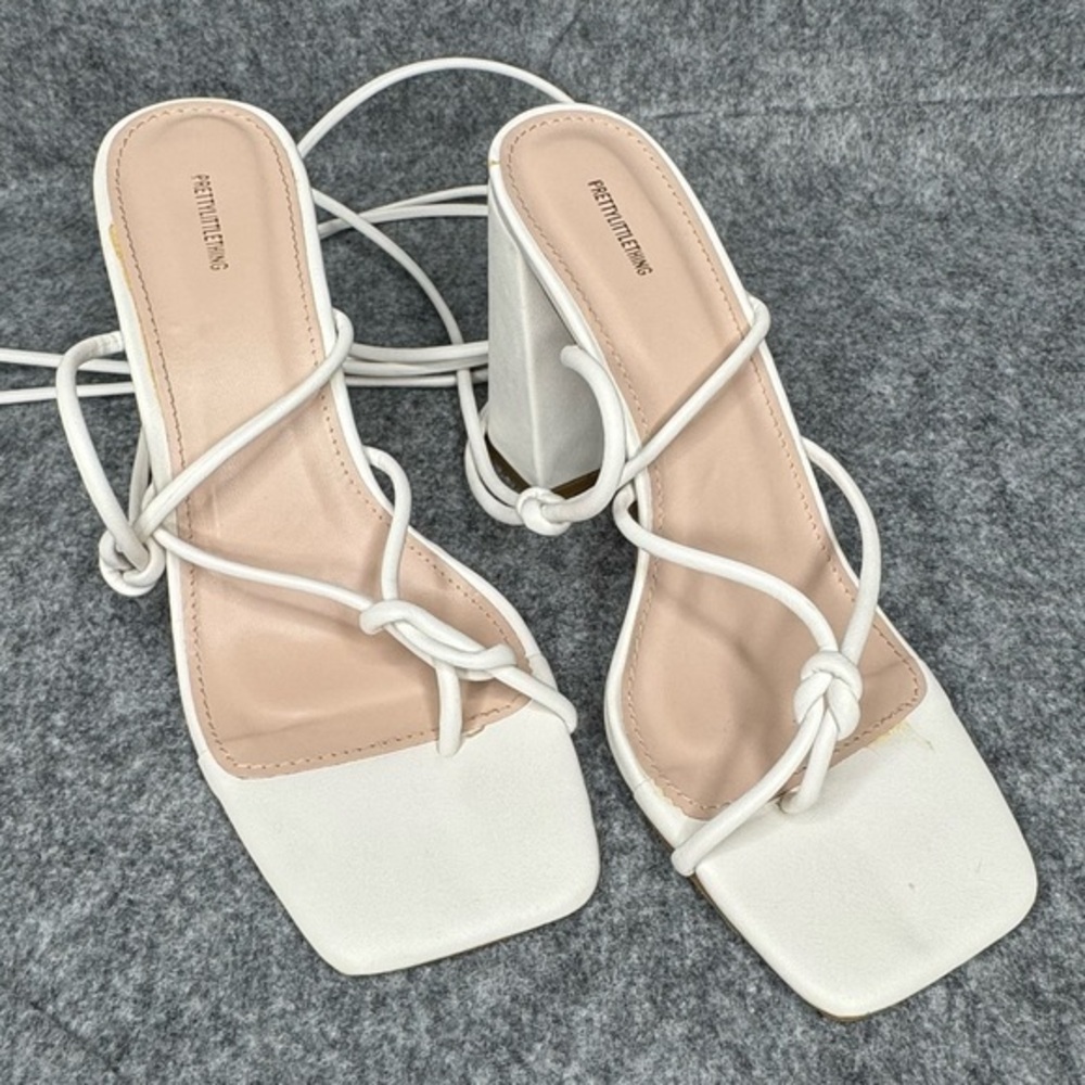 Pretty Little Thing Square Toe Knot Detail Strappy Heeled Sandal‎ in White- Sz 5